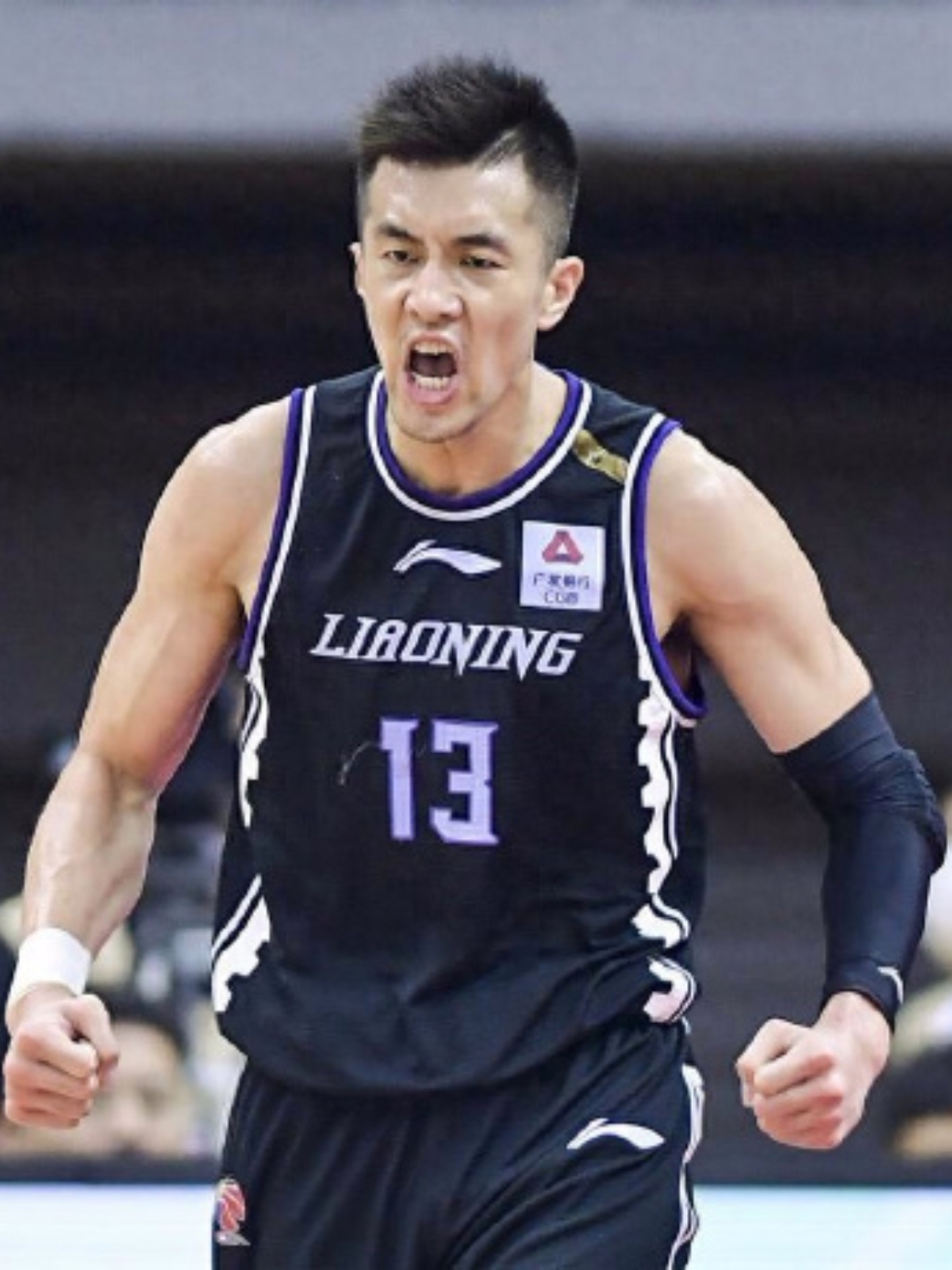 包含郭艾伦21赛季总决赛个人集锦，场均得到25分4板7助的词条